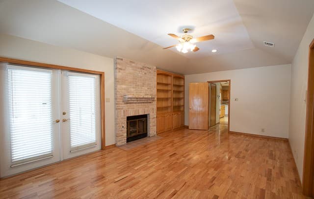 8  Granburg Pl, San Antonio, TX 78218 — photo 13