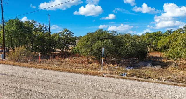 246  Dodder, Spring Branch, TX 78070 — photo 2