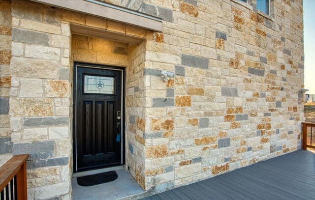288  County Road 105, Floresville, TX 78114 — photo 11