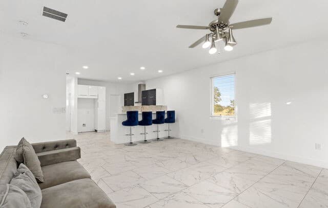 288  County Road 105, Floresville, TX 78114 — photo 17