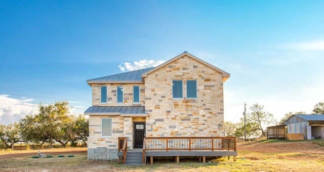 288  County Road 105, Floresville, TX 78114 — photo 8