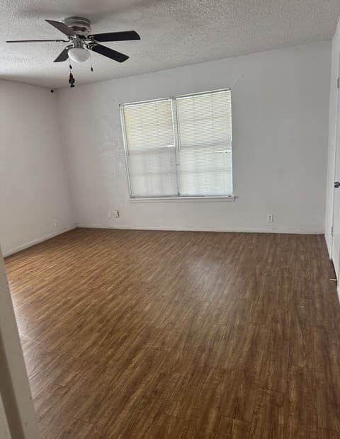 8316  York Dr, San Antonio, TX 78216 — photo 4