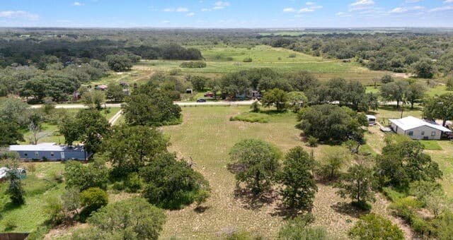 271  Hermosa, Poteet, TX 78065 — photo 6
