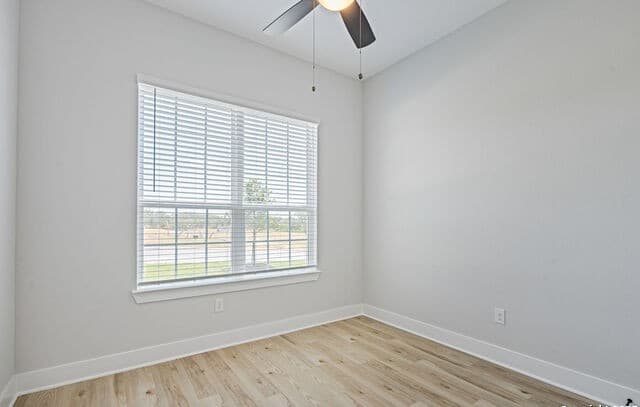321  Lawrence Drive, Castroville, TX 78009 — photo 8