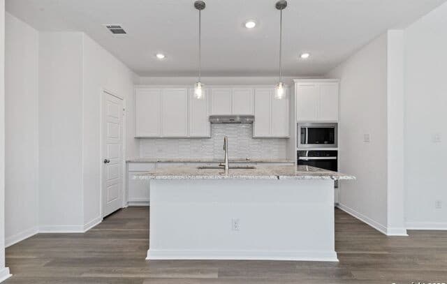 322  Lawrence Drive, Castroville, TX 78009 — photo 7