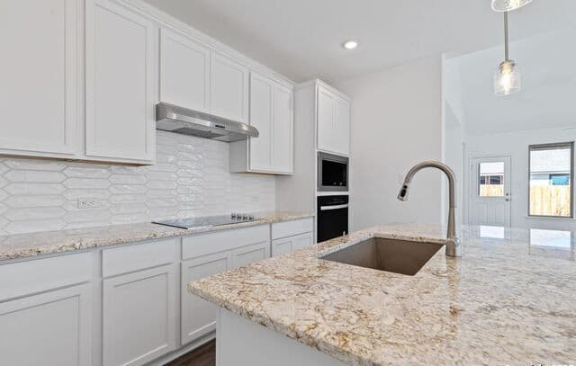 322  Lawrence Drive, Castroville, TX 78009 — photo 9