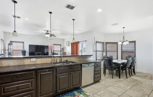 184  Fairway, Floresville, TX 78114 — photo 6