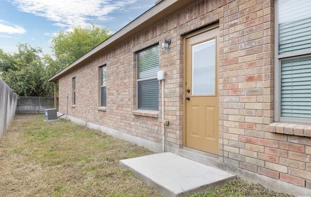 264  Rosalie, New Braunfels, TX 78130 — photo 15