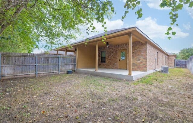 264  Rosalie, New Braunfels, TX 78130 — photo 16