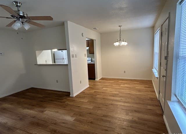 14526  Waddesdon Bluff