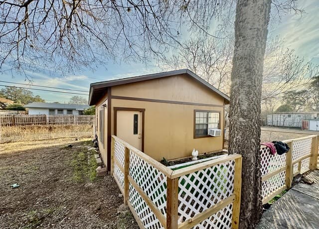 3722  Electra, San Antonio, TX 78218 — photo 2
