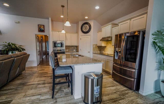 104  Fairway, Floresville, TX 78114 — photo 3