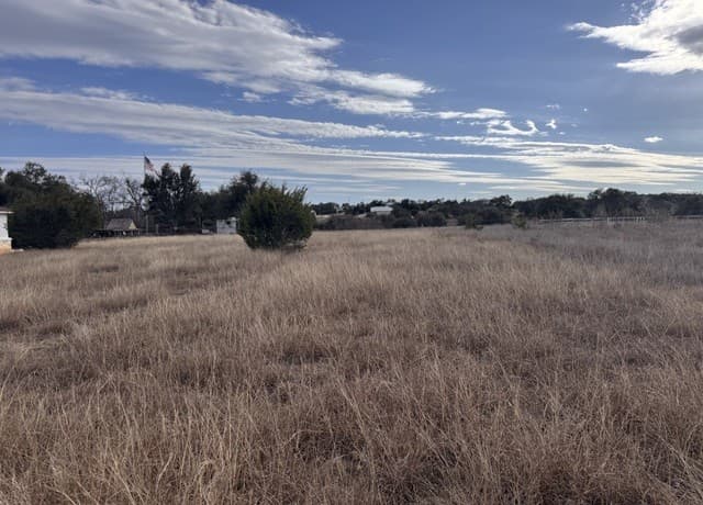 516  John Price, Blanco, TX 78606
