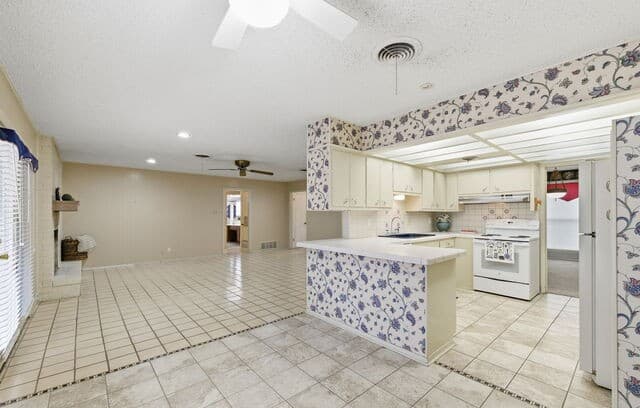 10119  Carolwood Drive, San Antonio, TX 78213 — photo 13