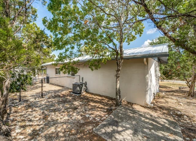 1351  Spitz Kegel View Dr, Canyon Lake, TX 78133 — photo 24
