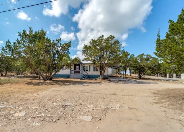1351  Spitz Kegel View Dr, Canyon Lake, TX 78133 — photo 4