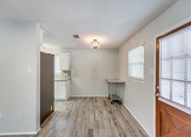 1351  Spitz Kegel View Dr, Canyon Lake, TX 78133 — photo 5