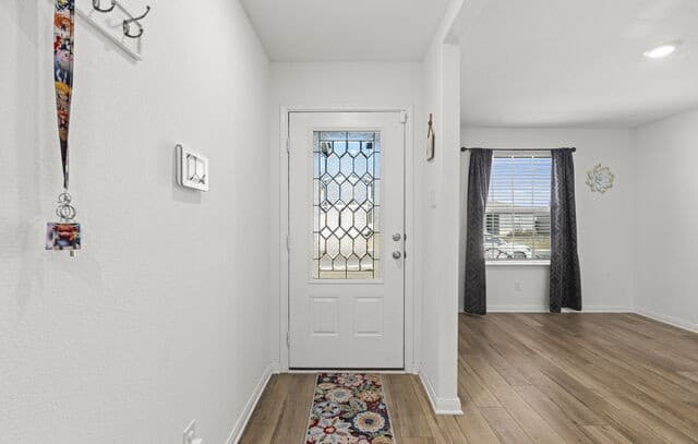12024  Luckey Villa, San Antonio, TX 78252 — photo 2