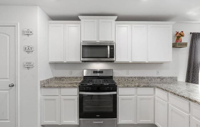12024  Luckey Villa, San Antonio, TX 78252 — photo 7