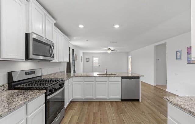 12024  Luckey Villa, San Antonio, TX 78252 — photo 8