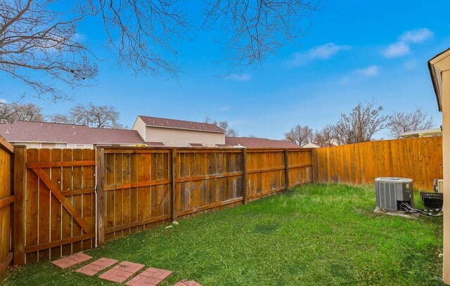 9140  Timber Path Unit UNIT 2502, San Antonio, TX 78250 — photo 17