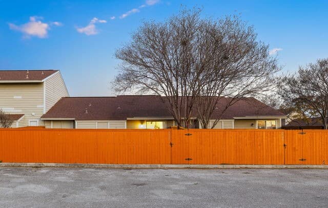 9140  Timber Path Unit UNIT 2502, San Antonio, TX 78250 — photo 20