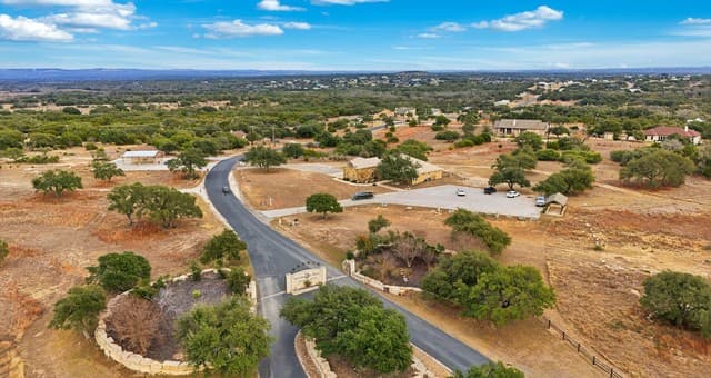 124  Hiram Cook, Blanco, TX 78606 — photo 23