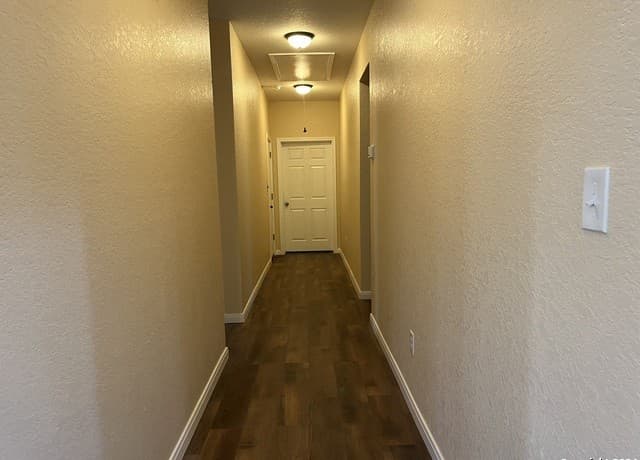 2826  Christian, San Antonio, TX 78222 — photo 10