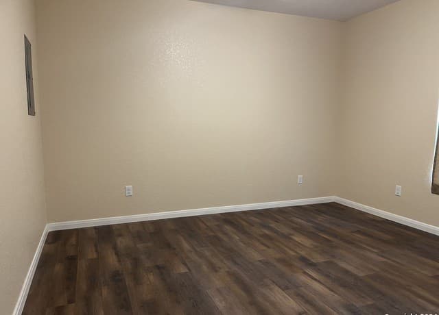 2826  Christian, San Antonio, TX 78222 — photo 12