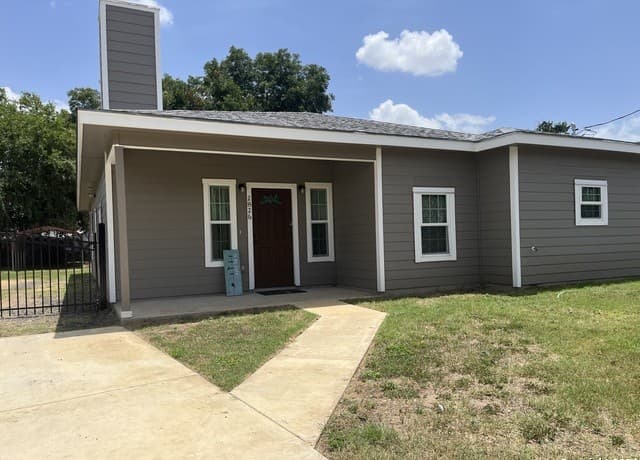 2826  Christian, San Antonio, TX 78222 — photo 3