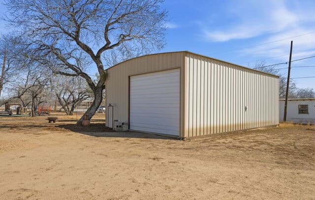 708  Mesquite, Jourdanton, TX 78026 — photo 19