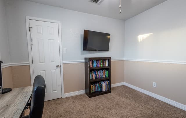 6119  Spotters Ridge, San Antonio, TX 78233 — photo 16
