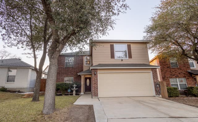 6119  Spotters Ridge, San Antonio, TX 78233 — photo 2