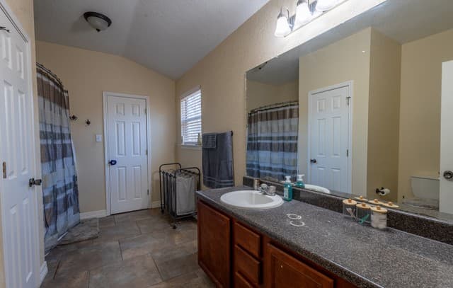6119  Spotters Ridge, San Antonio, TX 78233 — photo 23
