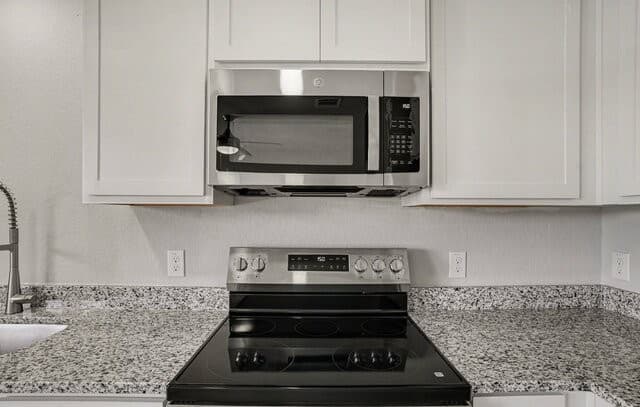 310  W Evergreen St #107, San Antonio, TX 78212 — photo 15