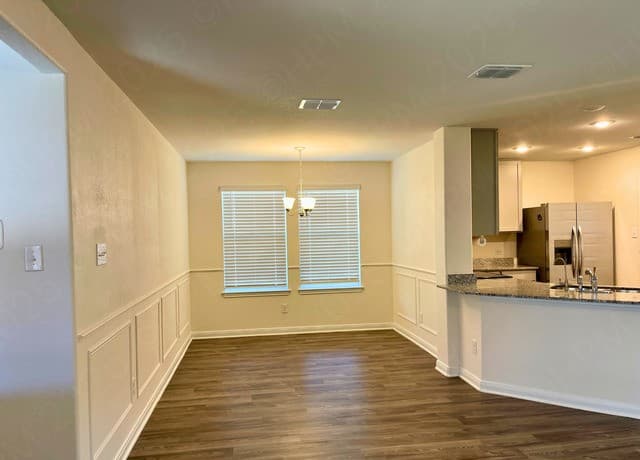 8563  Redhawk Loop, San Antonio, TX 78222 — photo 6