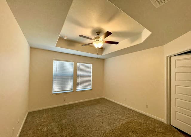 8563  Redhawk Loop, San Antonio, TX 78222 — photo 8