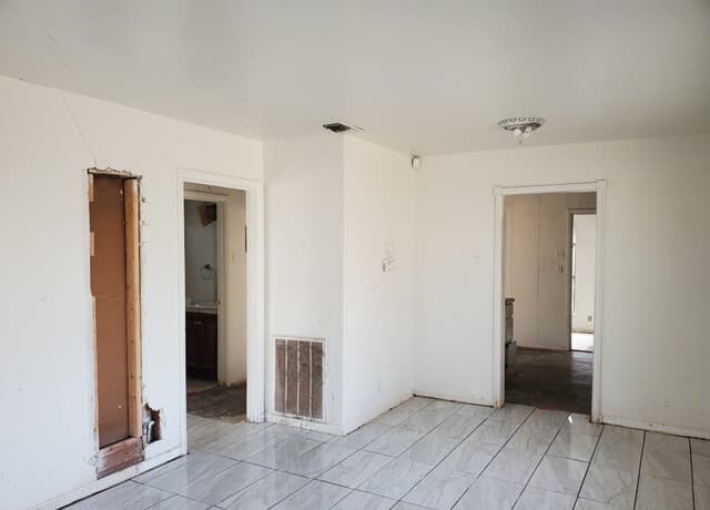 1742  Kendalia Ave, San Antonio, TX 78224 — photo 2