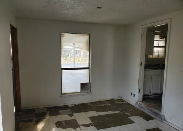 1742  Kendalia Ave, San Antonio, TX 78224 — photo 4