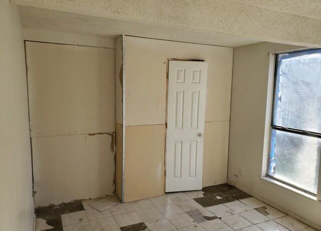 1742  Kendalia Ave, San Antonio, TX 78224 — photo 7