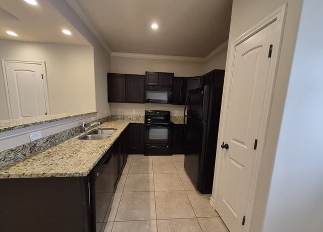 6619  Arancione Ave. Unit 102, San Antonio, TX 78233 — photo 8
