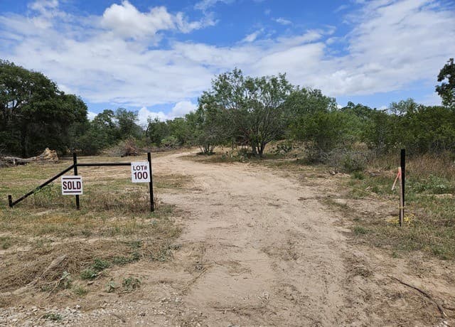 422  Pr Sunset Vista, Somerset, TX 78069 — photo 6