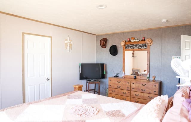 35 S Ala Blanca, Lytle, TX 78052 — photo 12