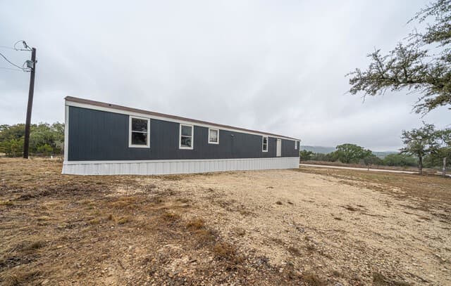 455 Old Castroville, Bandera, TX 78003