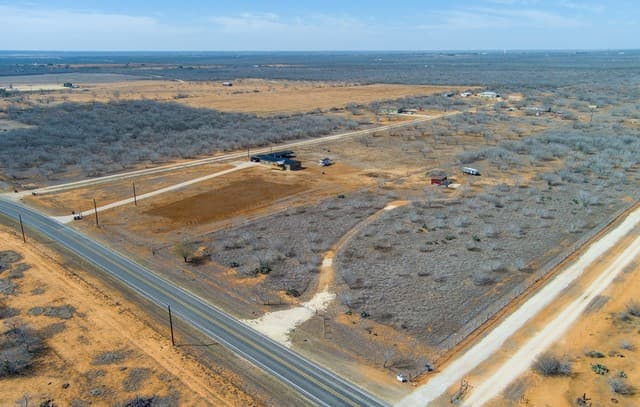 464  Cr354, Charlotte, TX 78011 — photo 5