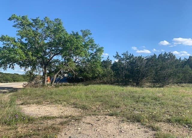 523  Oak Shores Dr, Canyon Lake, TX 78133 — photo 3