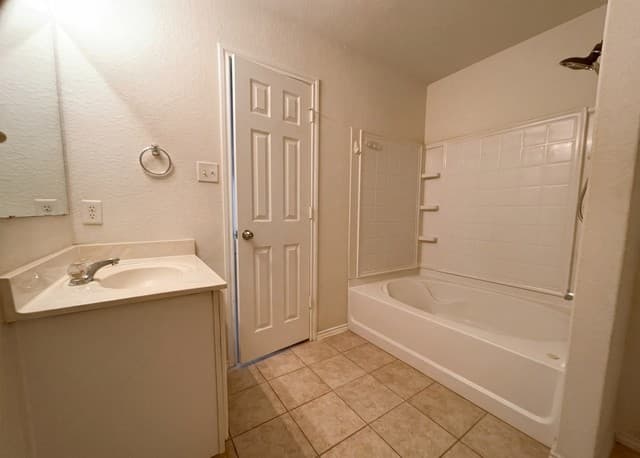 16114  Julep Chase, Selma, TX 78154 — photo 14