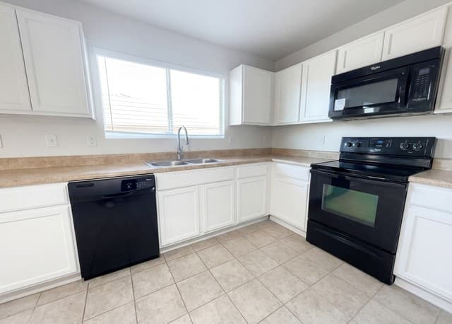 16114  Julep Chase, Selma, TX 78154 — photo 2