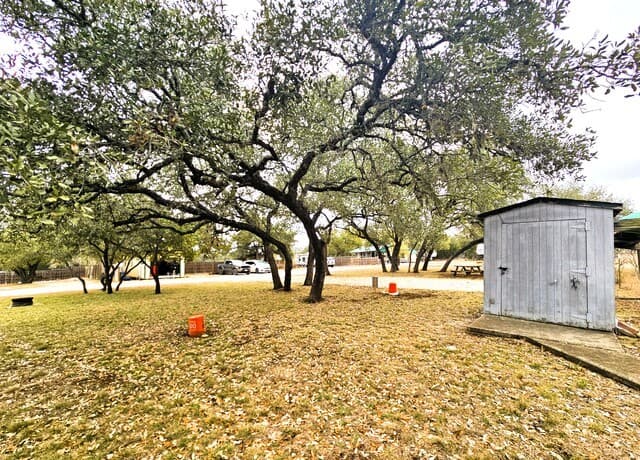 605  Lakeshore Ln, Bandera, TX 78003 — photo 13