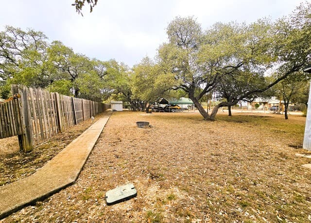 605  Lakeshore Ln, Bandera, TX 78003 — photo 15